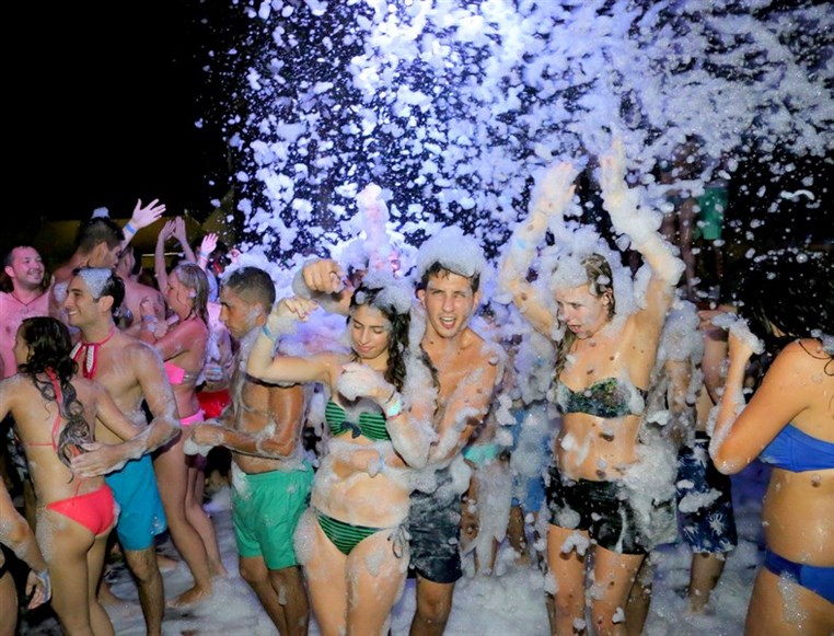 Lebanon Largest FOAM Party 3 (2)